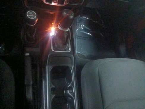 Used 2018 Jeep Wrangler Unlimited Sport image 11