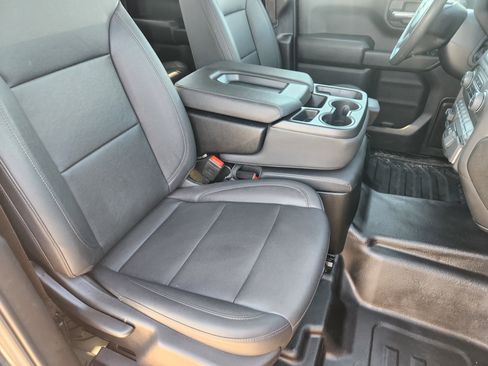 Used 2025 Chevrolet Silverado 1500 W/T w/ WT Value Package AWD/4WD image 15