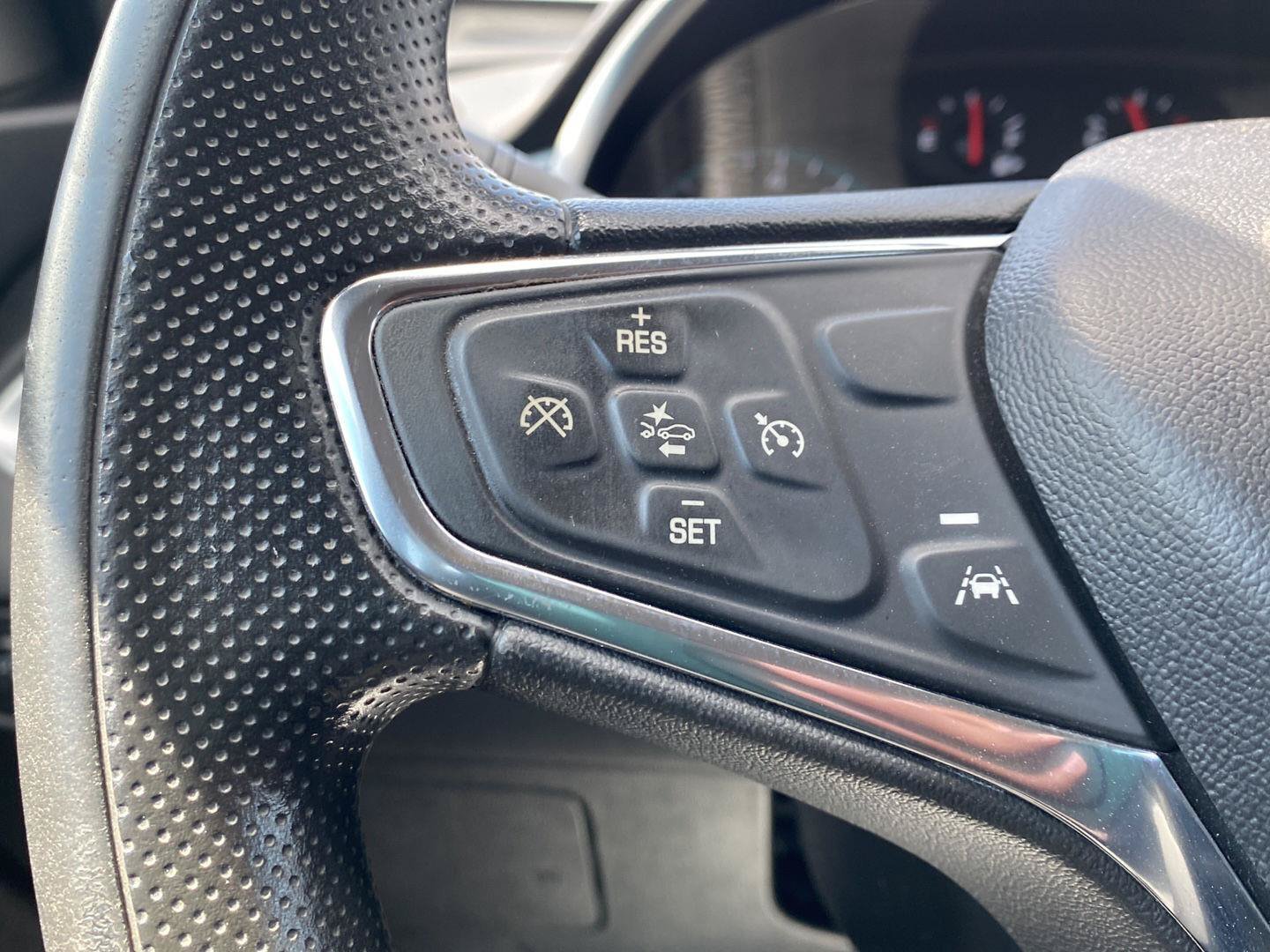 Used 2024 Chevrolet Malibu LT FWD image 18