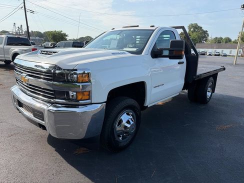 Used 2018 Chevrolet Silverado 3500 W/T w/ WT Convenience Package AWD/4WD image 8