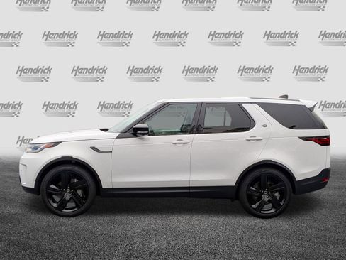 Used 2024 Land Rover Discovery S image 7
