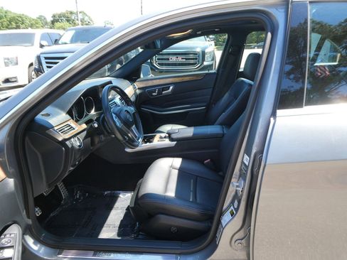 Used 2015 Mercedes-Benz E 350 4MATIC Sedan image 14