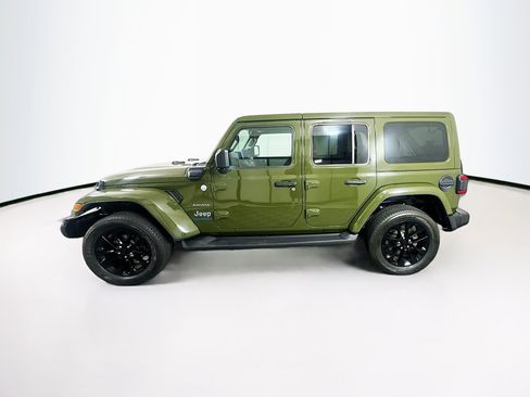 Used 2023 Jeep Wrangler Unlimited Sahara AWD/4WD image 4