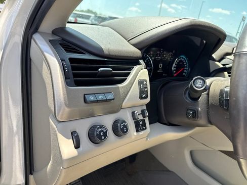 Used 2018 GMC Yukon Denali w/ Open Road Package AWD/4WD image 31