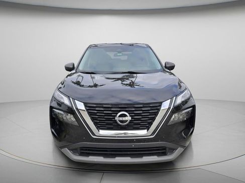 Used 2023 Nissan Rogue S image 3