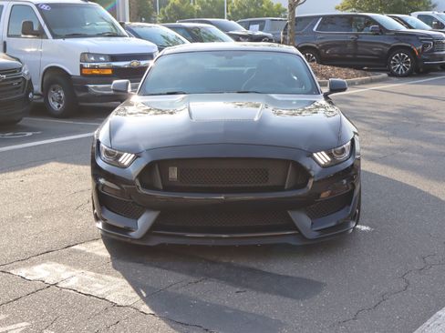 Used 2017 Ford Mustang Shelby GT350 w/ Electronics Package RWD image 3