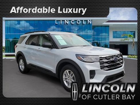 Used 2026 Ford Explorer Active RWD image 1