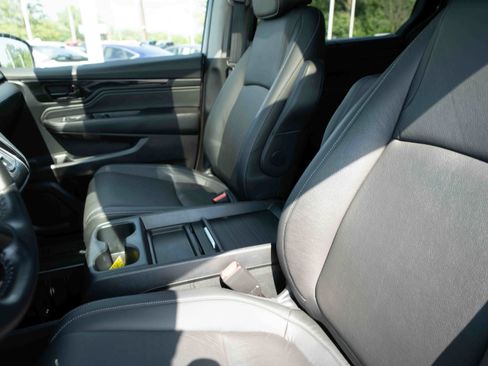 Used 2023 Honda Odyssey Touring image 10