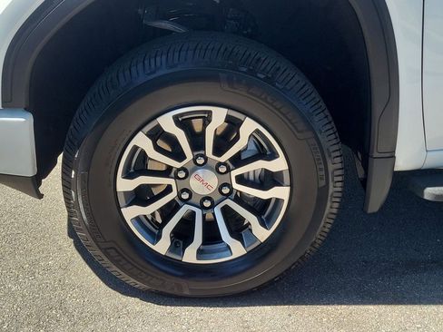 Certified 2021 GMC Sierra 1500 AT4 AWD/4WD image 11