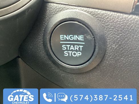 Used 2025 Ford Escape Active AWD/4WD image 20