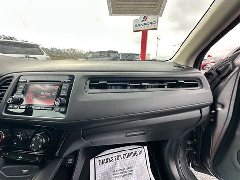 Used 2019 Honda HR-V LX image 16