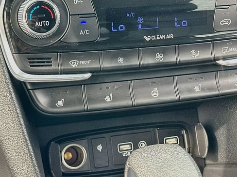 Used 2020 Hyundai Santa Fe Limited FWD image 21