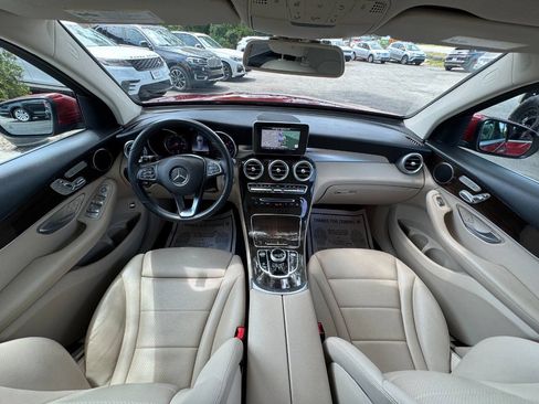 Used 2019 Mercedes-Benz GLC 300 4MATIC image 15