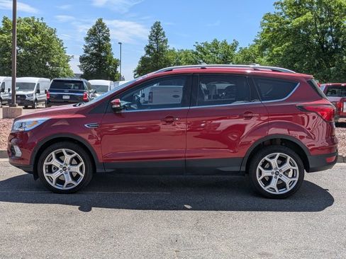Used 2019 Ford Escape Titanium w/ U9j03 - Titanium Tow Package AWD/4WD image 8