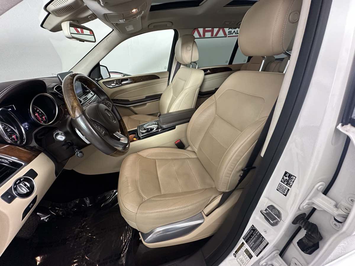 Used 2019 Mercedes-Benz GLS 550 4MATIC w/ Driver Assistance Package image 25