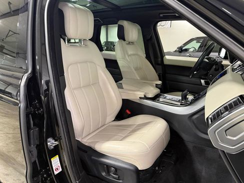 Used 2020 Land Rover Range Rover Sport HSE image 29