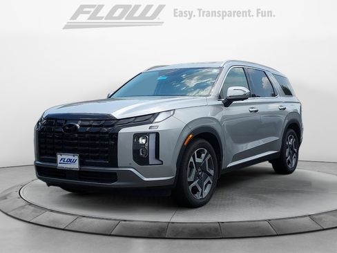 Certified 2025 Hyundai Palisade SEL image 3