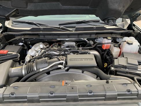 Used 2025 Chevrolet Silverado 2500 LT w/ Safety Package image 49