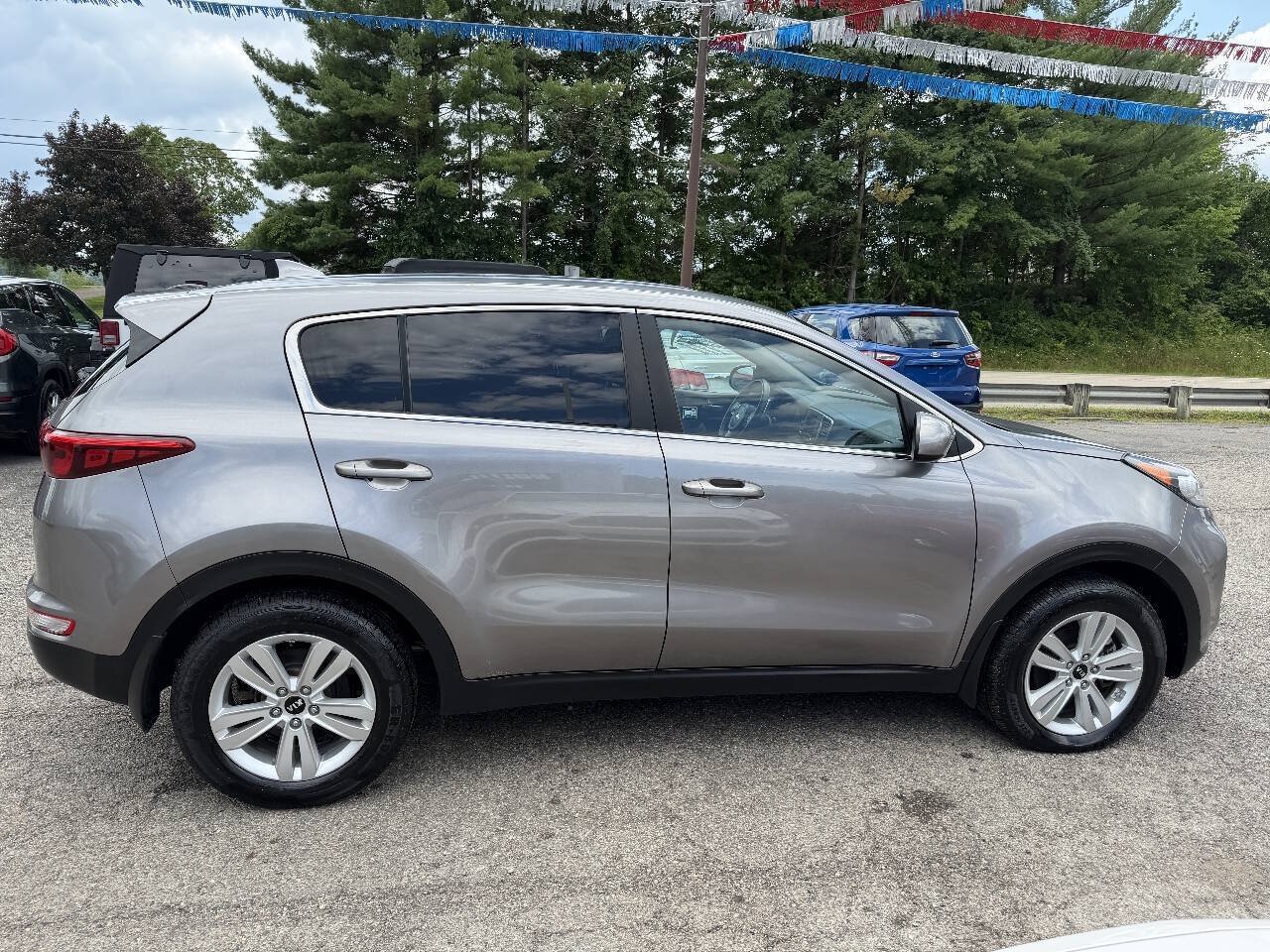 Used 2017 Kia Sportage LX AWD/4WD image 4