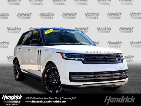 Used 2025 Land Rover Range Rover SE AWD/4WD image 1