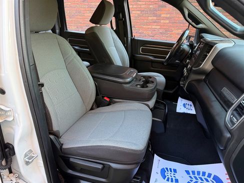 Used 2024 RAM 3500 Big Horn image 66