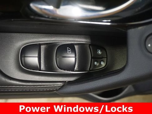 Used 2021 Nissan Rogue Sport SL w/ Premium Package AWD/4WD image 5