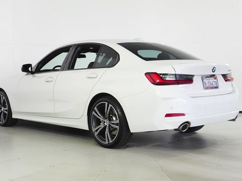 Used 2023 BMW 330i Sedan w/ Driving Assistance Package RWD image 9