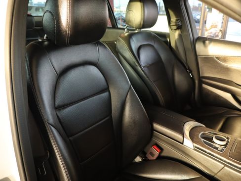 Used 2019 Mercedes-Benz C 300 4MATIC Sedan image 48