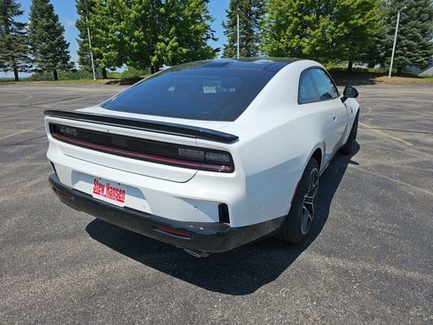 Used 2026 Dodge Charger Scat Pack AWD/4WD image 6