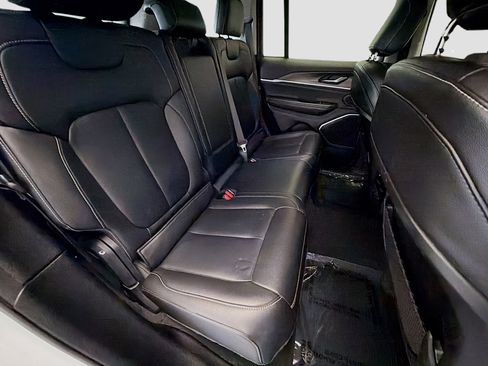 Used 2022 Jeep Grand Cherokee Limited 4xe AWD/4WD image 13