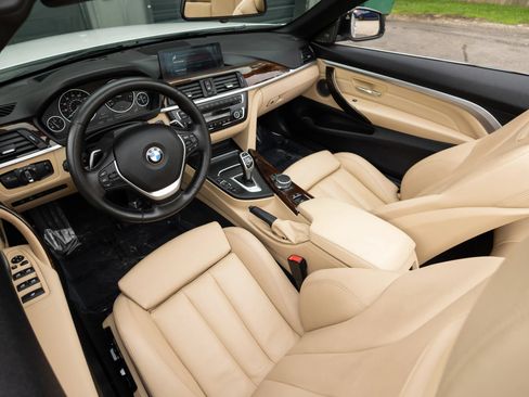 Used 2017 BMW 440i Convertible RWD image 21