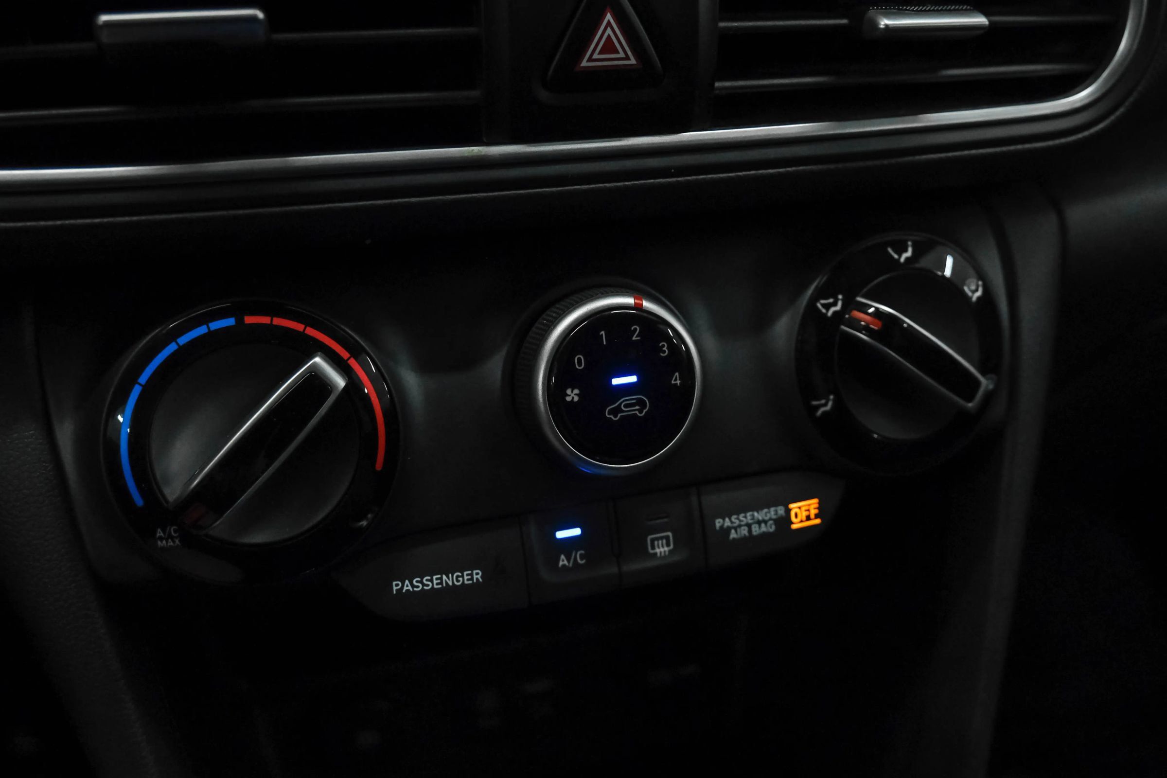 Used 2021 Hyundai Kona Night FWD image 21