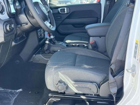 New 2025 Jeep Wrangler Sahara w/ Technology Group image 10