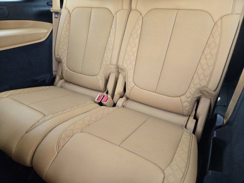 Used 2023 Jeep Grand Cherokee L Summit AWD/4WD image 40