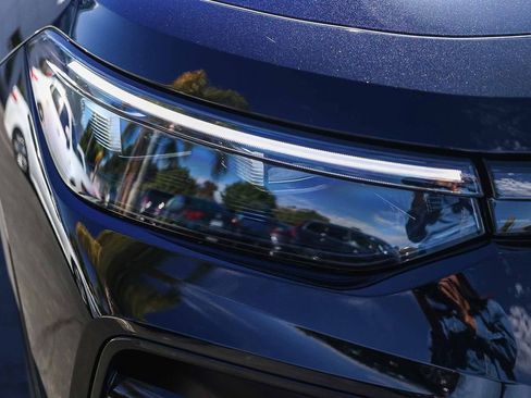 New 2026 Volkswagen Tiguan SE R-Line image 14