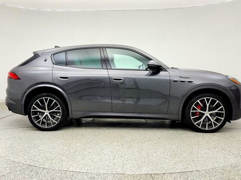 Used 2023 Maserati Grecale Modena AWD/4WD image 4