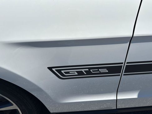 Used 2011 Ford Mustang GT Premium w/ Electronics Pkg RWD image 10