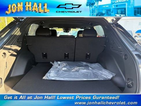 New 2026 Chevrolet Equinox EV LT image 8