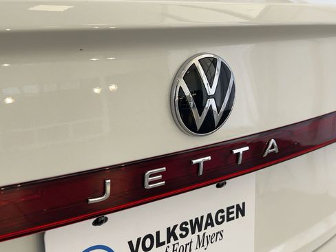 New 2026 Volkswagen Jetta SE image 33