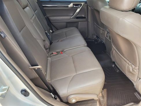 Used 2017 Lexus GX 460 image 13