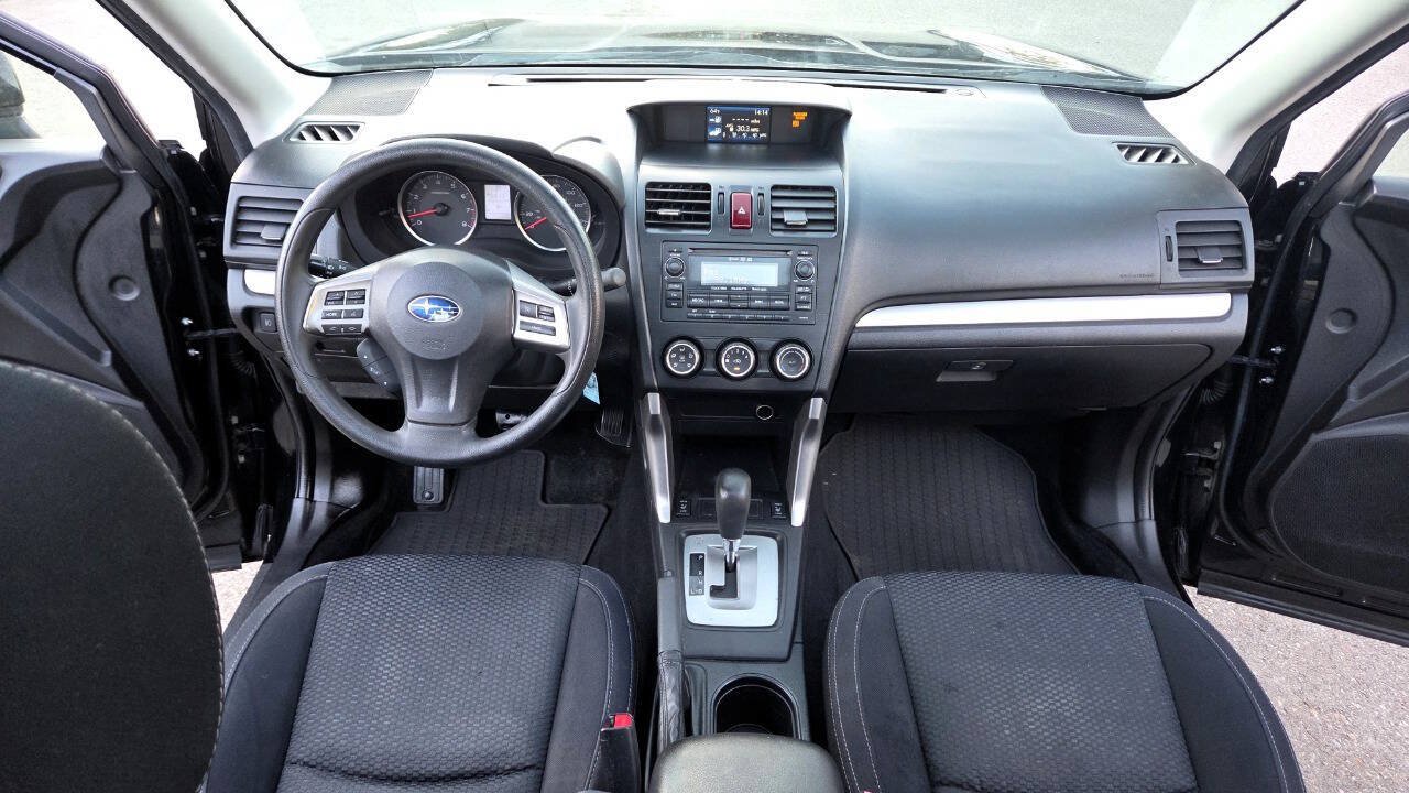 Used 2014 Subaru Forester 2.5i Premium w/ All-Weather Package AWD/4WD image 32