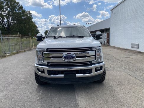 Used 2019 Ford F250 Lariat image 7