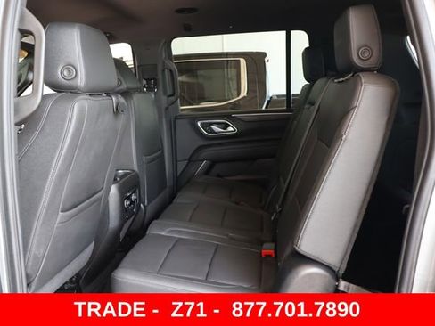 Used 2024 Chevrolet Suburban Z71 AWD/4WD image 17
