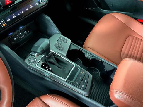 Certified 2026 Kia Sportage SX FWD image 18