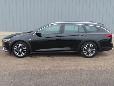 Used 2019 Buick Regal Essence w/ Driver Confidence Package I image 9