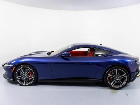 Certified 2022 Ferrari Roma image 9