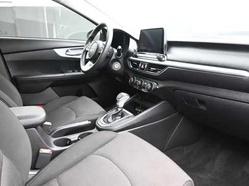 Used 2023 Kia Forte LXS w/ LXS Technology Package FWD image 26