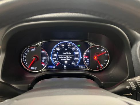Used 2021 GMC Acadia Denali w/ Denali Ultimate Package AWD/4WD image 9