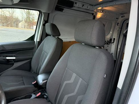 Used 2015 Ford Transit Connect XLT image 18