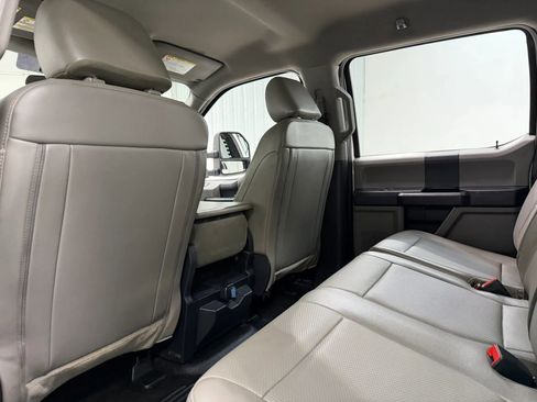 Used 2022 Ford F250 XL w/ Power Equipment Group AWD/4WD image 16